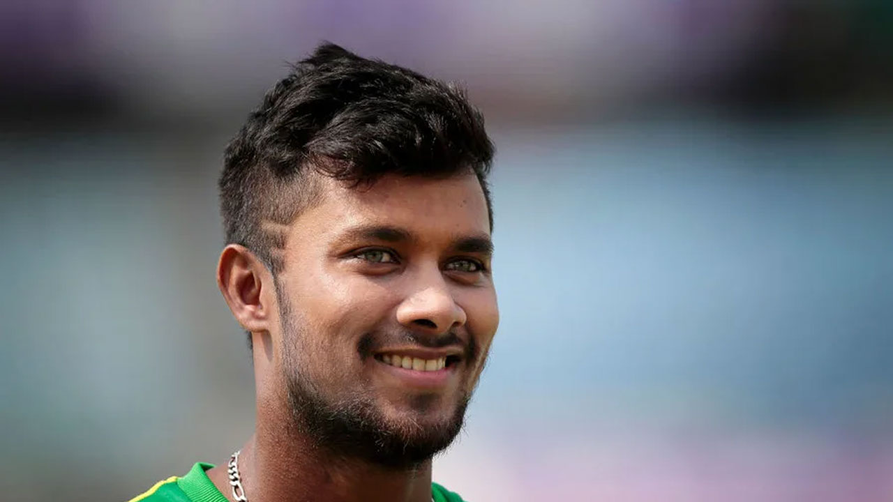 ইংল্যান্ডের মাটিতে সাব্বিরের ৯৬ বলে ১৫২*