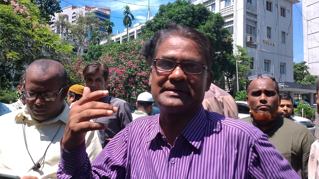 দাবি না মানলে বুধবারও কর্মসূচি, দুপুরে বৈঠক