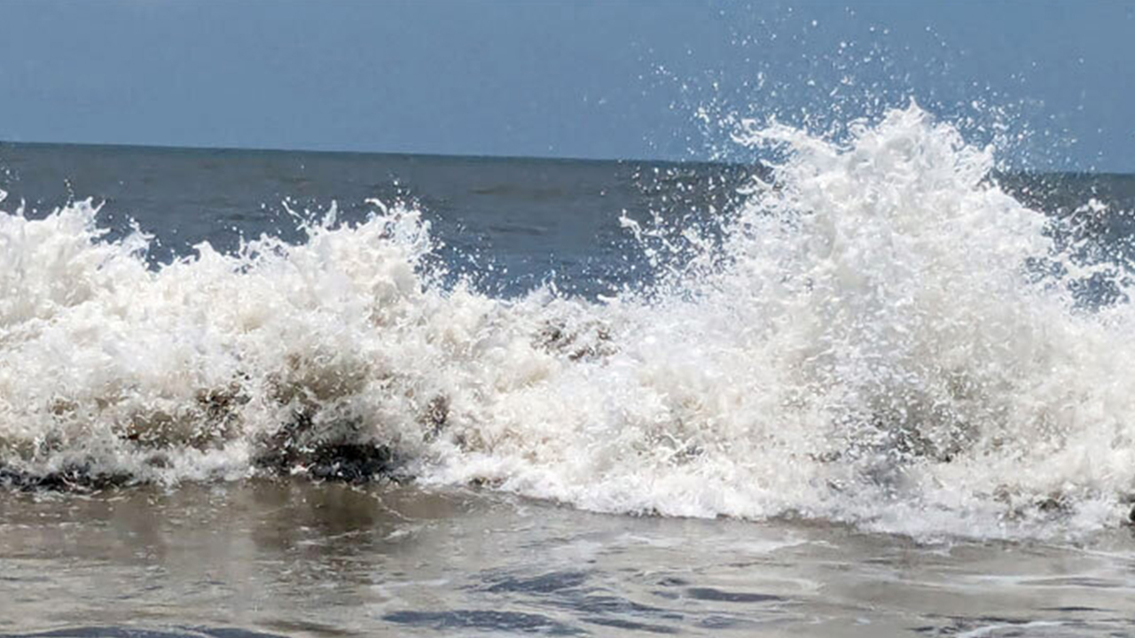 বঙ্গোপসাগরে লঘুচাপ, সমুদ্র বন্দরে ৩ নম্বর সতর্ক সংকেত