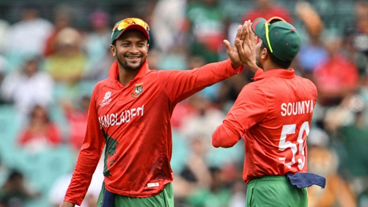 সৌম্যকে মুক্তি দিয়ে সর্বোচ্চ ডাকের রেকর্ড সাকিবের