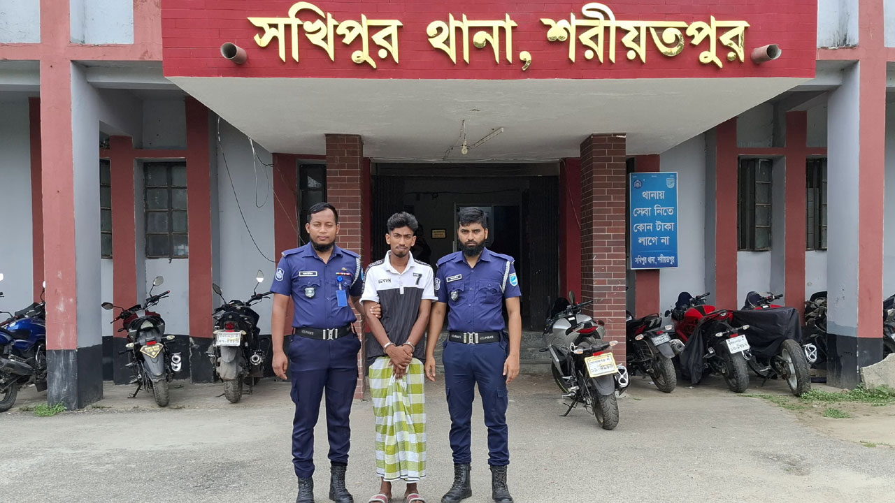 ৮ বছরের শিশুকে বলাৎকার, ছাত্রলীগ কর্মী গ্রেপ্তার