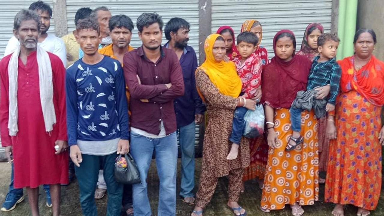 আটগ্রাম সীমান্তে ১৬ জনকে বিএসএফের পুশ-ইন