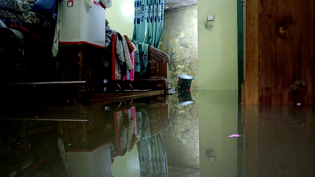 টানা বৃষ্টিতে সিলেটে জলাবদ্ধতা, জনজীবন বিপর্যস্ত