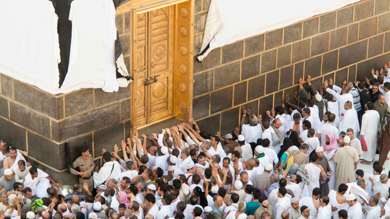 কাবা শরীফ সাতবার তাওয়াফ করা হয় যে কারণে