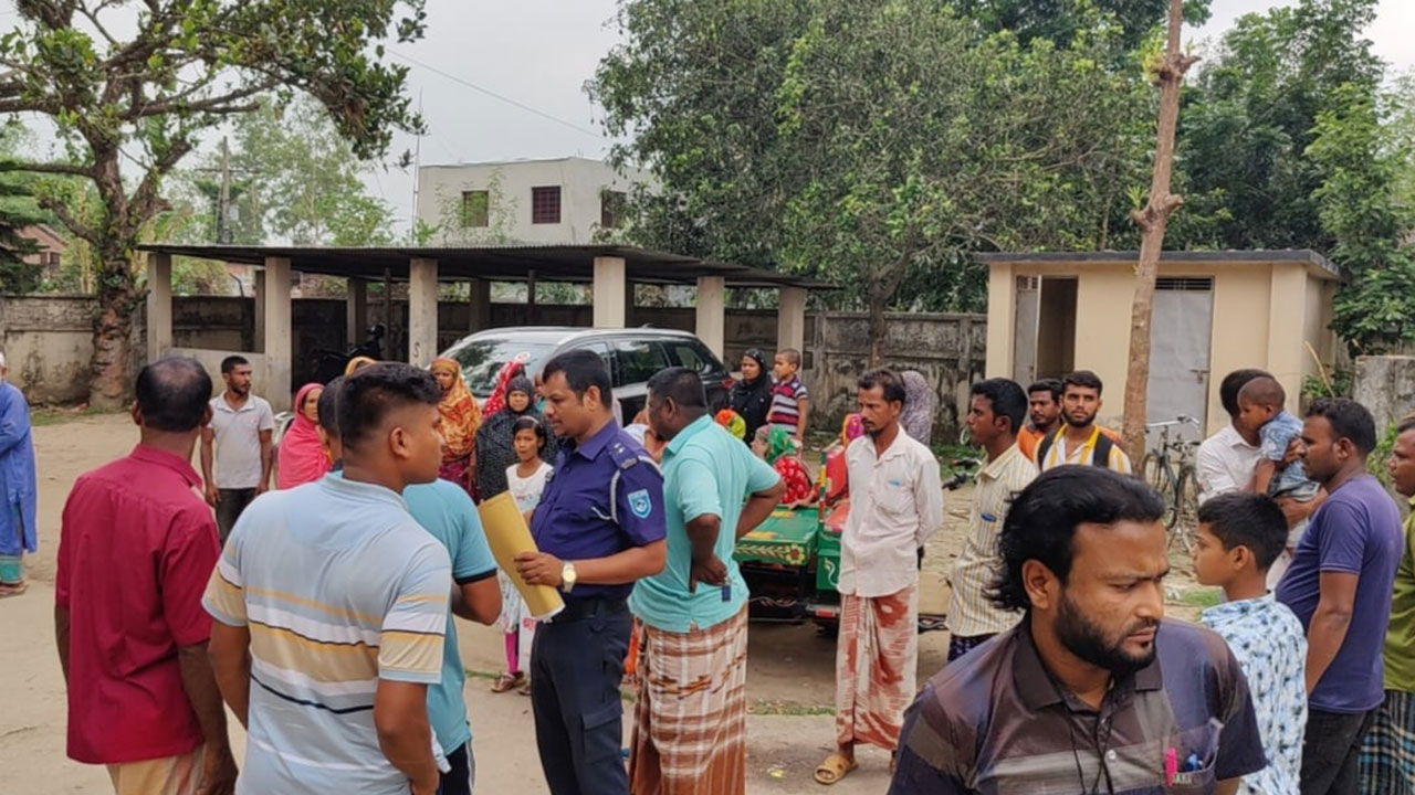 ভালোবেসে বিয়ে, দেড় বছর পর স্ত্রীর মৃত্যু, স্বামী আটক