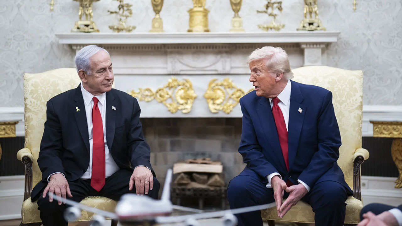 ইরানে আক্রমণ না করতে নেতানিয়াহুকে সতর্ক করলেন ট্রাম্প