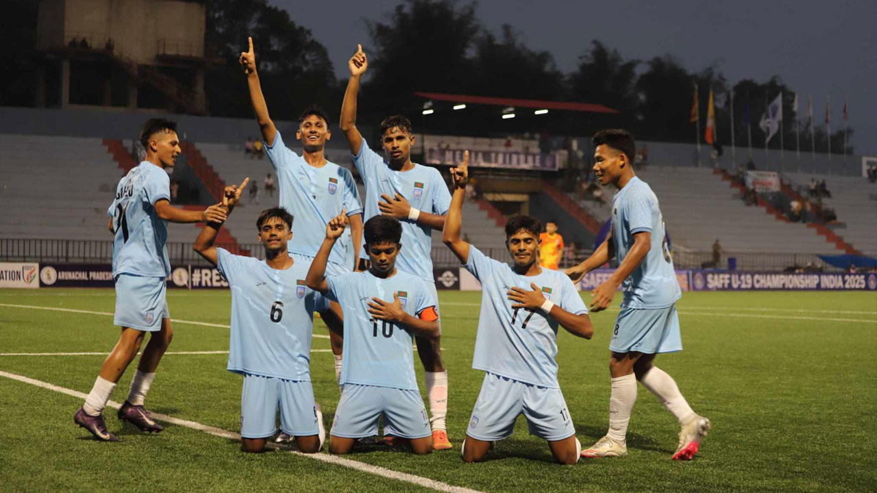 ভুটানকে ৩ গোল দিয়ে সেমিফাইনালে বাংলাদেশ