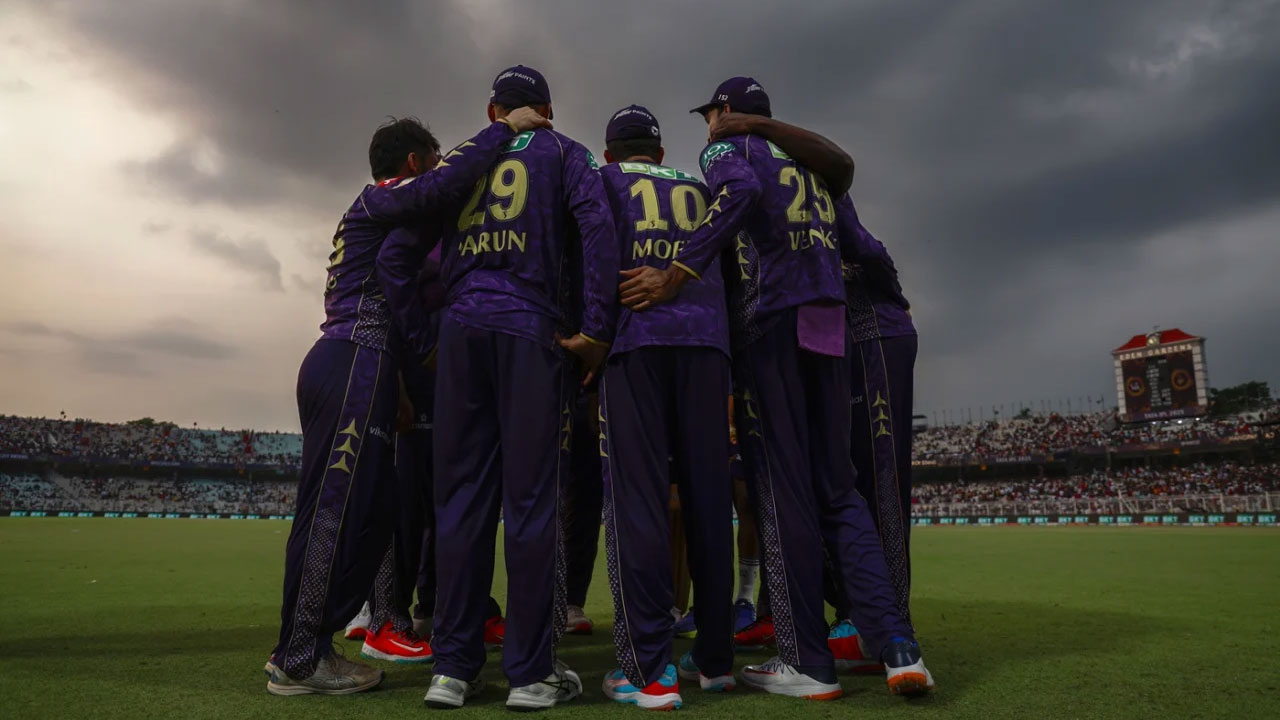 বিদায় নিশ্চিত কলকাতার, তবুও এক ম্যাচের জন্য কিনল আরো এক স্পিনার