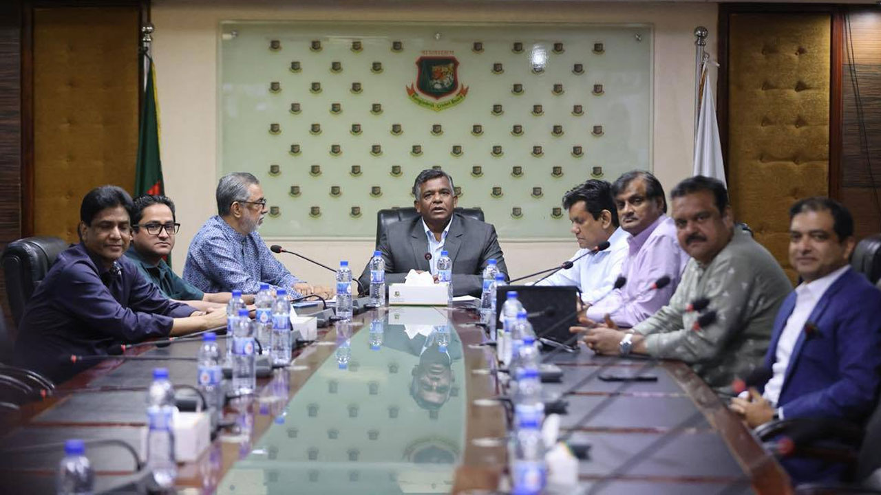 যে ফোন কল পেয়ে বিসিবির দায়িত্ব নিতে রাজি হন বুলবুল