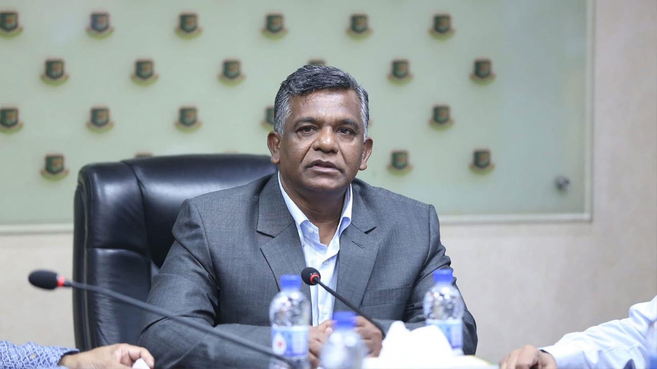 ফুটবলার বুলবুল বিসিবি সভাপতি, উচ্ছ্বসিত সাবেক ফুটবলাররা