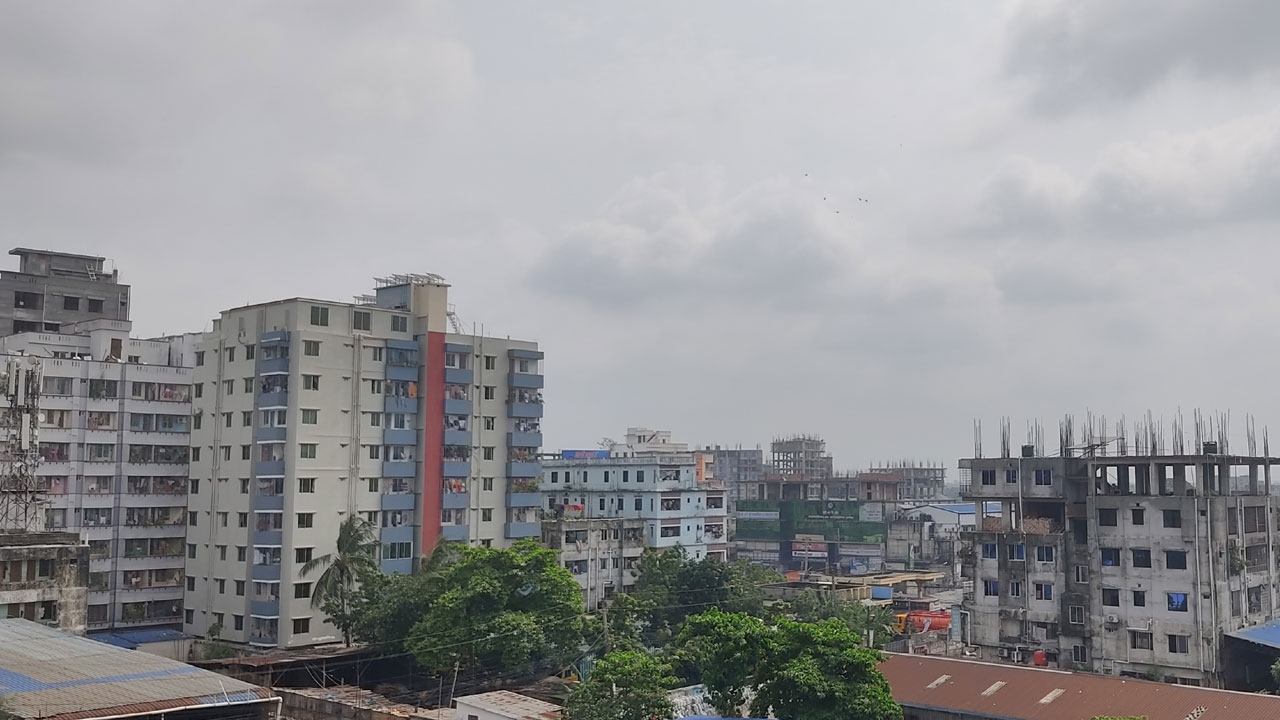 দুই দিন পর ঢাকায় রৌদ্রোজ্জ্বল দিন, তবে সম্ভাবনা রয়েছে হালকা বৃষ্টির