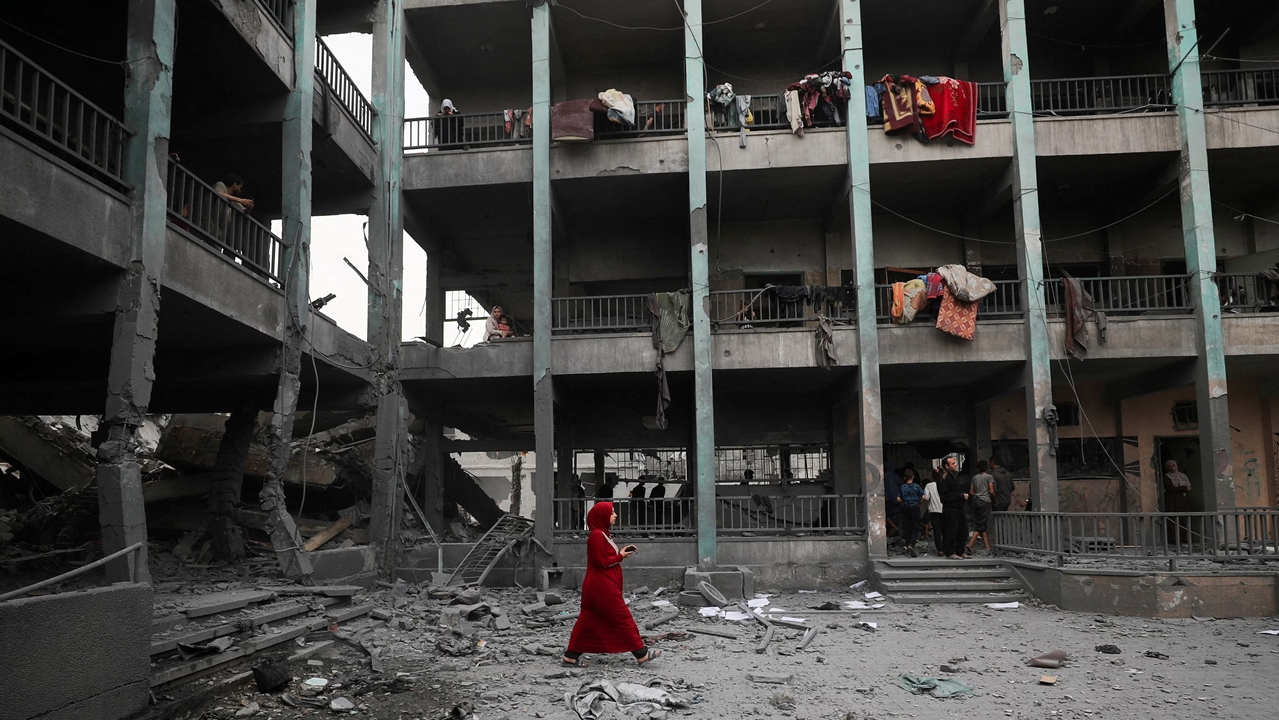 পেট্রোল বোমা নিক্ষেপের অভিযোগে দুই ফিলিস্তিনি কিশোরকে হত্যা করল ইসরায়েল