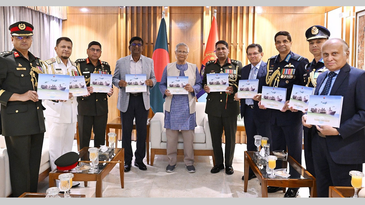 সশস্ত্র বাহিনী দিবস উদযাপিত হচ্ছে