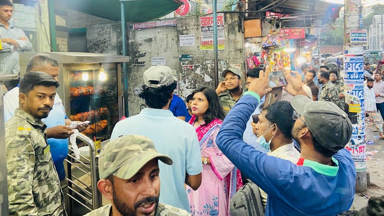 চট্টগ্রামে ৫০ অবৈধ দোকান উচ্ছেদ, চসিকের জরিমানা 