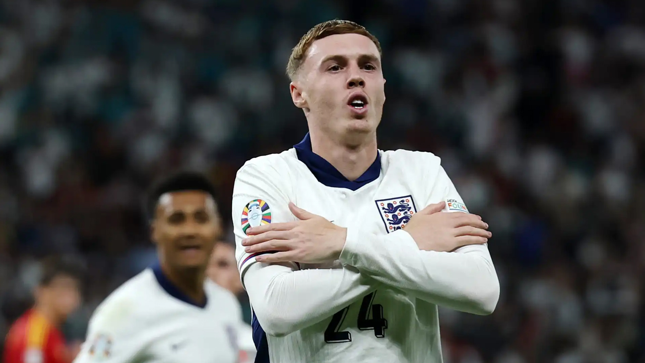 দরজার ধাক্কায় আঙুল ভেঙে ফের মাঠের বাইরে ইংলিশ তারকা