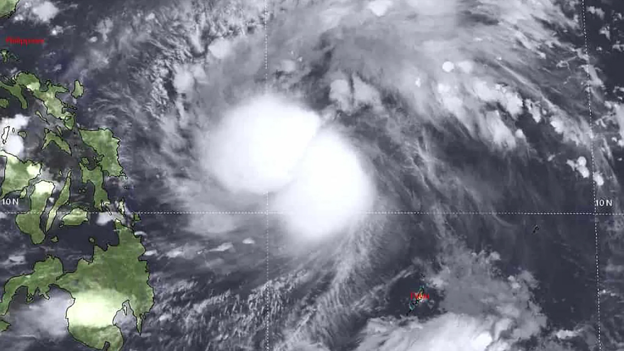ফিলিপাইনের কাছাকাছি সুপার টাইফুন, আঘাত হানবে প্রচণ্ড শক্তি নিয়ে
