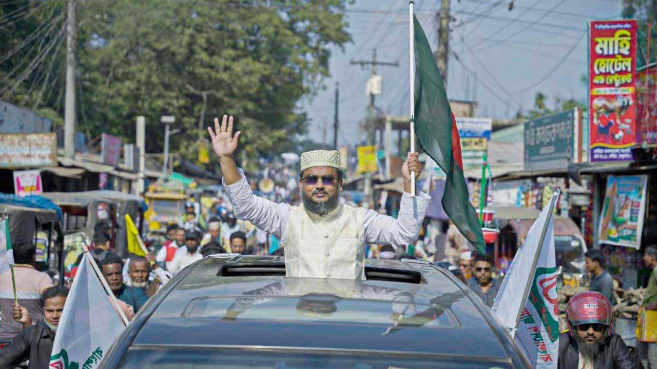 ঠাকুরগাঁওয়ে জামায়াত প্রার্থী দেলাওয়ারের বিশাল মোটরসাইকেল শোডাউন