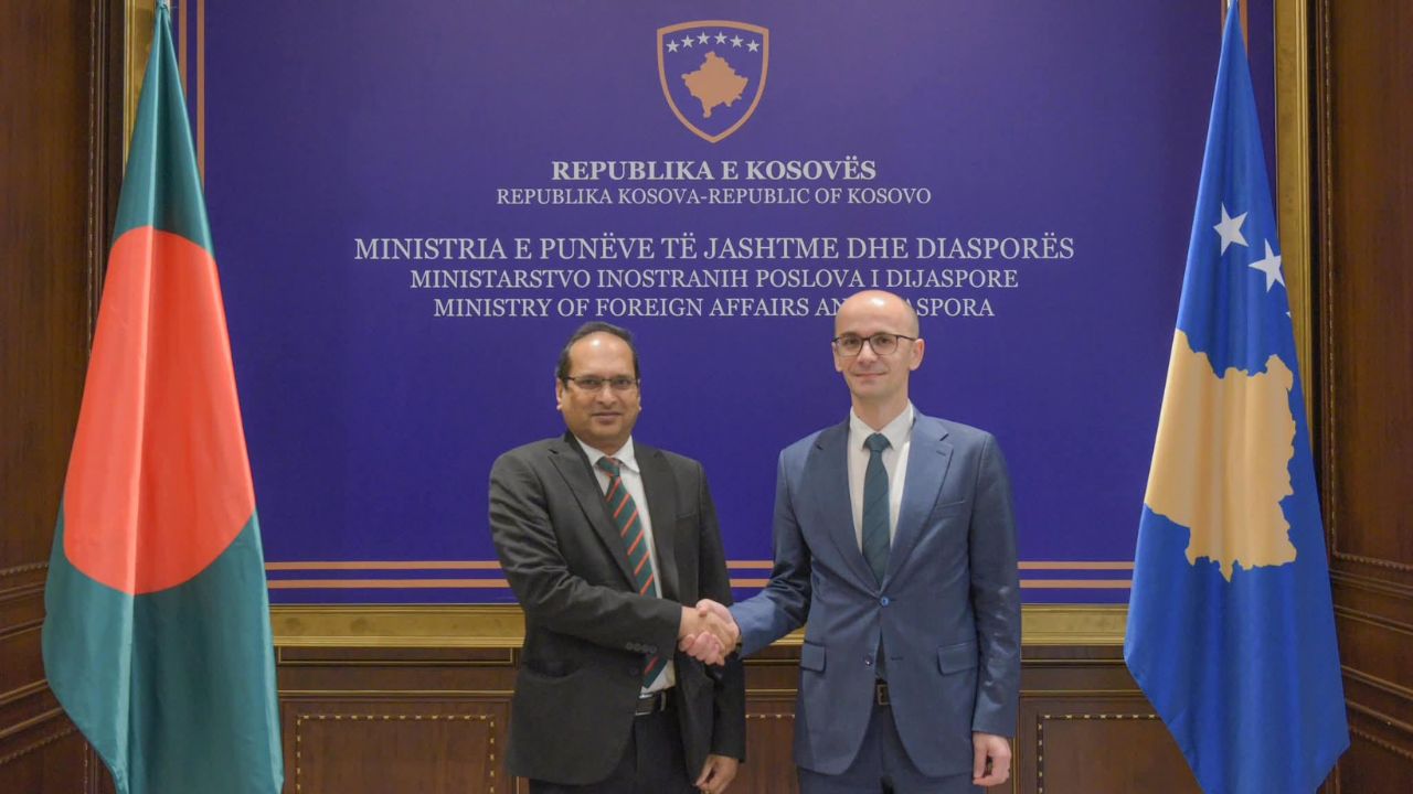 রাজনৈতিক আলোচনায় বসতে পারে বাংলাদেশ-ক‌সো‌ভো