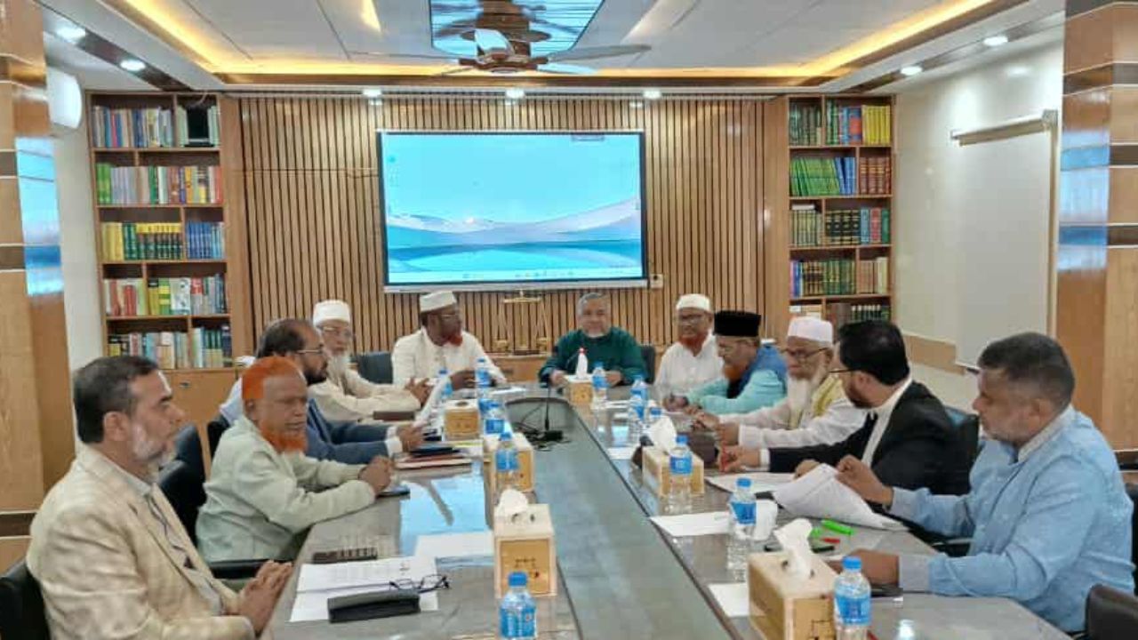 একই দিনে জাতীয় নির্বাচন ও গণভোটের আয়োজনের ঘোষণা গণদাবির বিপরীত