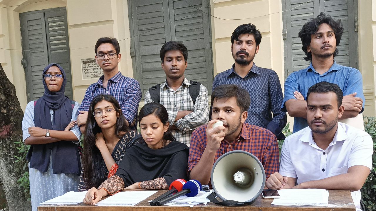 জকসু নির্বাচনের তারিখ ডিসেম্বরের প্রথমার্ধে আনার দাবি জবি ছাত্র ফ্রন্টের