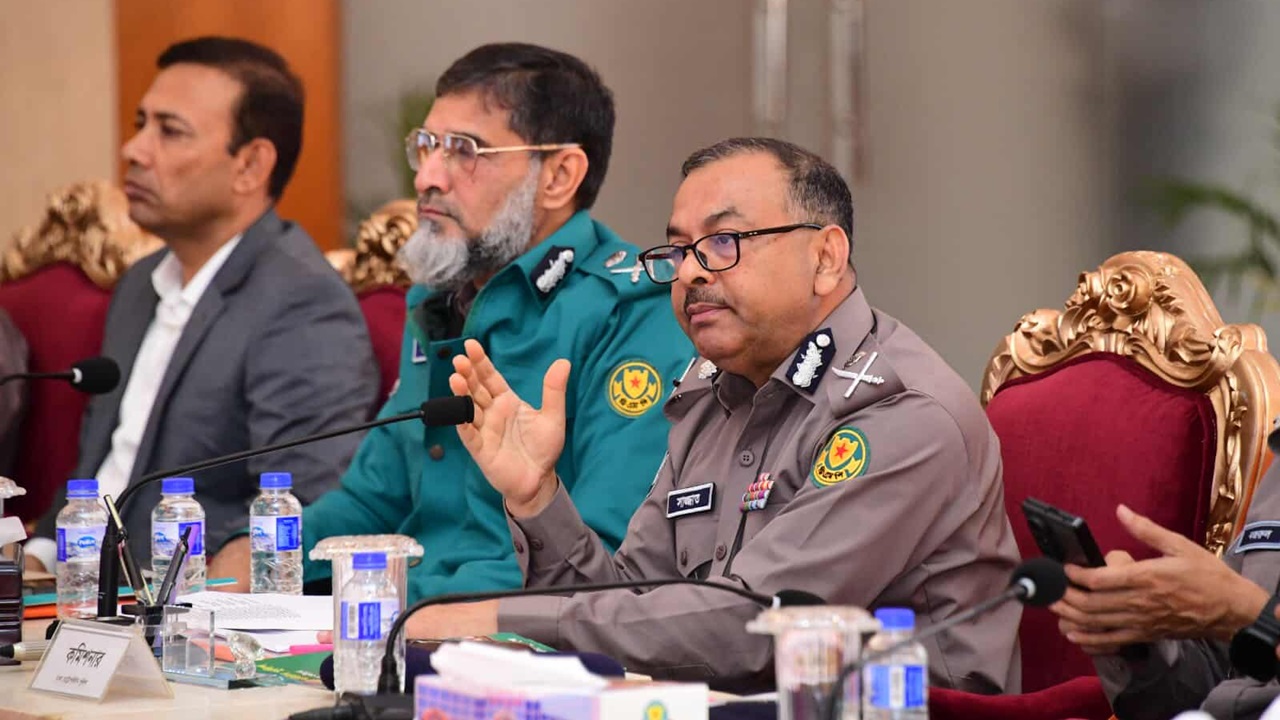 নাশকতাকারীদের ঢাকা মহানগরে অবাঞ্ছিত ঘোষণা করা হবে