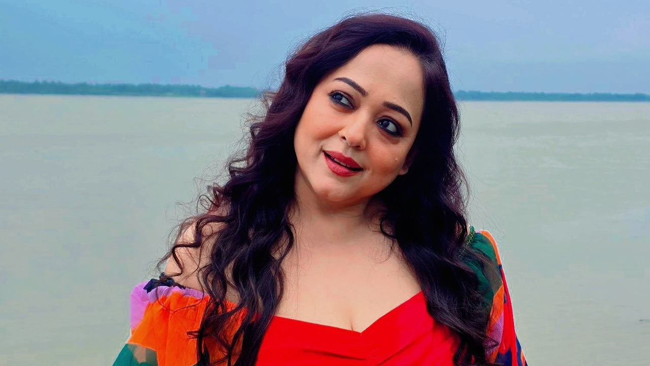 ‘রাজনীতি একেবারেই বুঝি না’