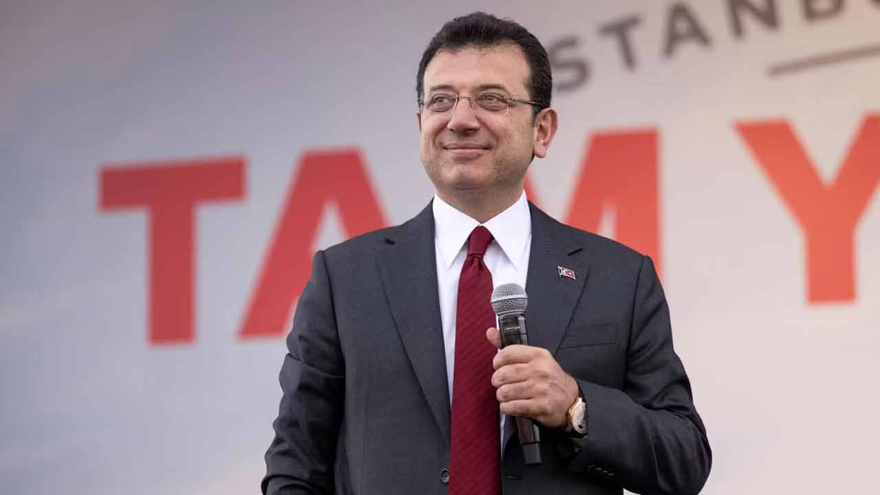 দুর্নীতি ও গুপ্তচরবৃত্তি: ২৩৫২ বছরের কারাদণ্ডের মুখে ইস্তাম্বুলের মেয়র