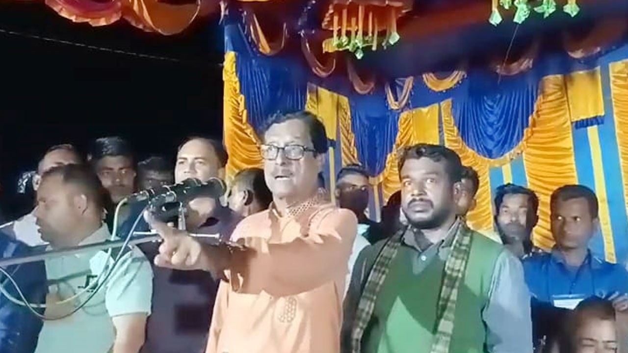 রাজাকারেরা ইলেকশনে পাস করলে বিষ খাব : ফজলুর রহমান 