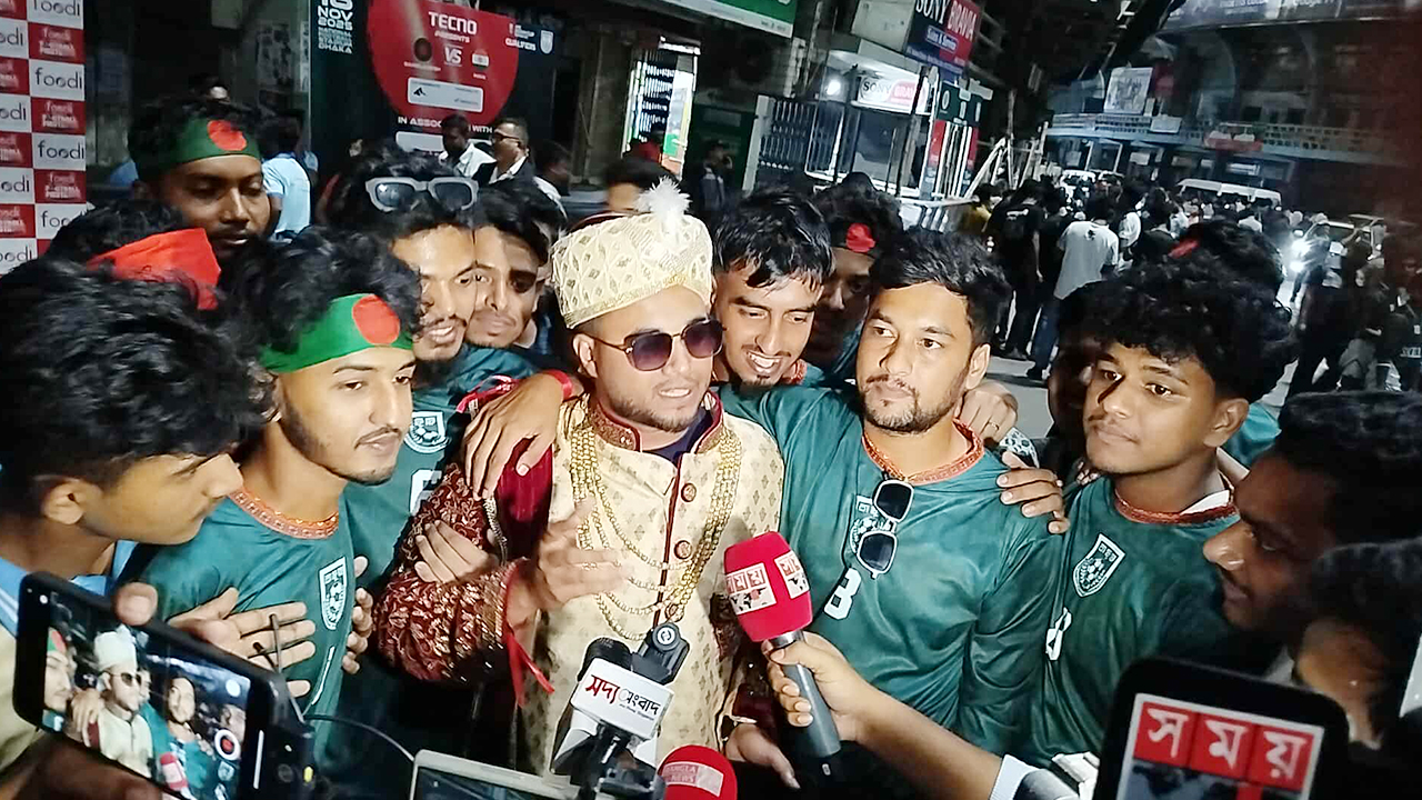 ‘হবু বউ বলেছিল ভারতকে না হারালে বিয়ে করবে না’