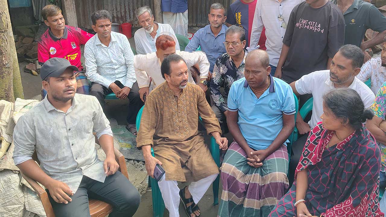 গণেশের পাশে দাঁড়ালেন বিএনপির বাচ্চু