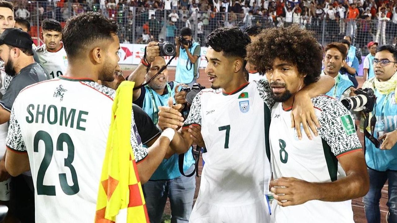 মোরসালিনের গোল, হামজার সেভ, প্রথমার্ধে এগিয়ে বাংলাদেশ