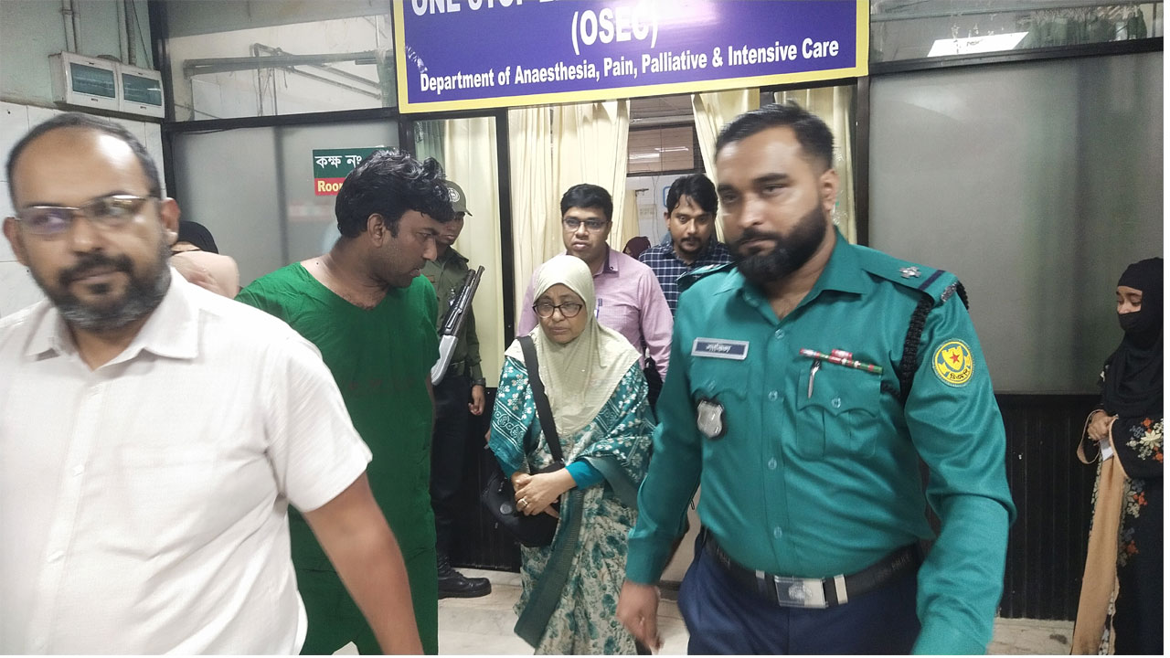 হতাহত বেশি ‘প্যানিকের কারণে’ : স্বাস্থ্য উপদেষ্টা 