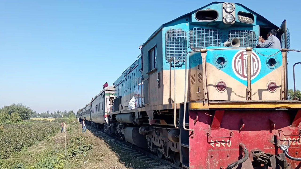 হবিগঞ্জে কালনী এক্সপ্রেসের ইঞ্জিন বিকল, ট্রেন চলাচল ব্যাহত