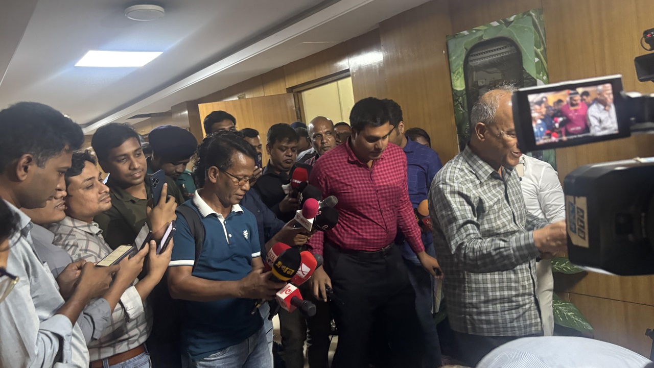 আল্লাহ দিলে গণহত্যার রায় নিয়ে শঙ্কা নেই, ফিরিয়ে আনা যাবে হাসিনাকে