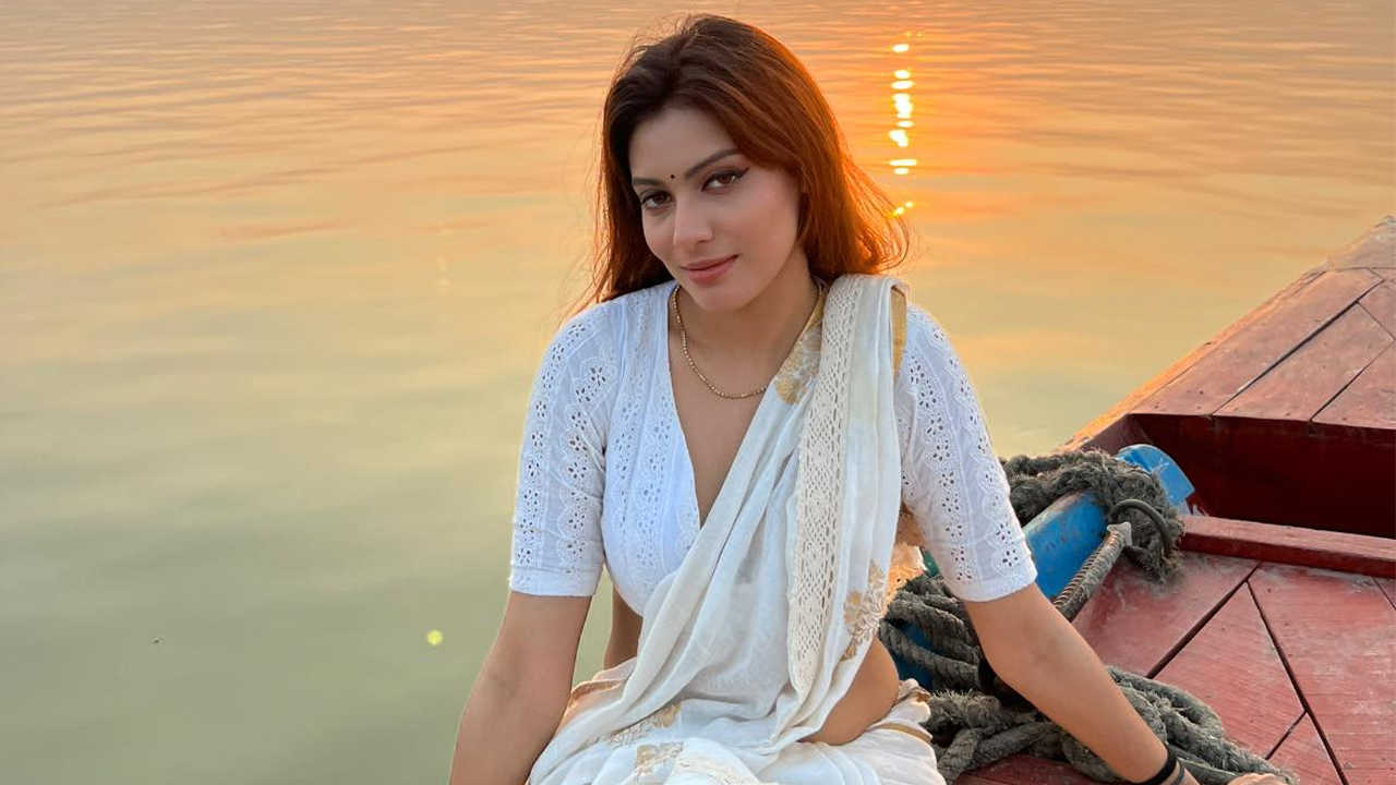 নিজের জন্য ভোট চাইলেন জেসিয়া ইসলাম