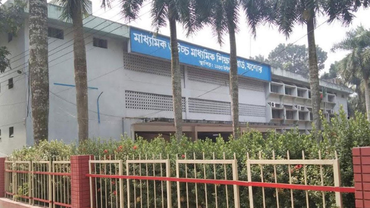 এইচএসসিতে যশোর বোর্ডে খাতা চ্যালেঞ্জ করে পাস করলেন ৫৪ পরীক্ষার্থী