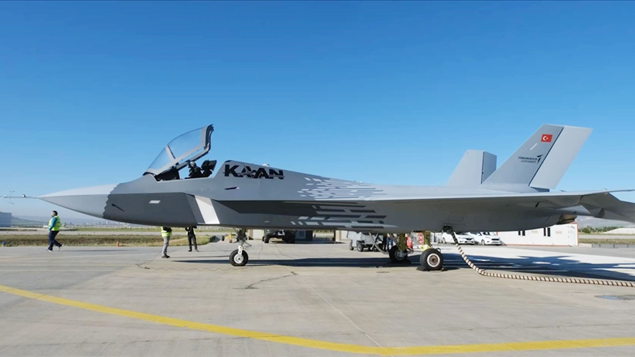 নিজেদের তৈরি যুদ্ধবিমান ‘কান’-কে আরও উন্নত করছে তুরস্ক