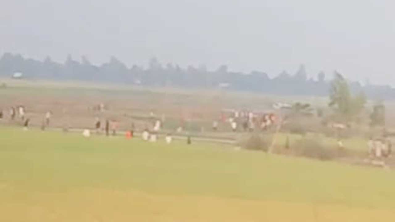 বাজিতপুরে বিএনপির মিছিলে হামলা, গাড়িবহরে গুলি করার অভিযোগ