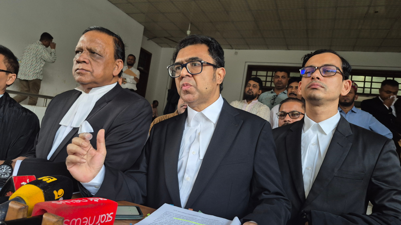 চট্টগ্রাম বন্দরের সঙ্গে দেশের নিরাপত্তার প্রশ্ন জড়িত : হাইকোর্টে আইনজীবী