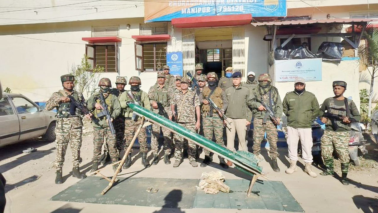 মণিপুরের ২ জেলায় মিলল দূরপাল্লার রকেট, ৪০ কেজি বিস্ফোরক, আগ্নেয়াস্ত্র