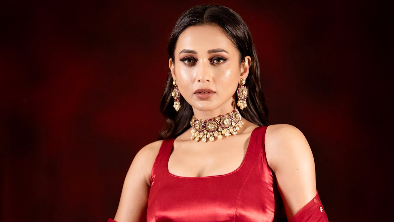 তোমাকে ছাড়া একটা দিনও থাকতে পারবো না : মিমি