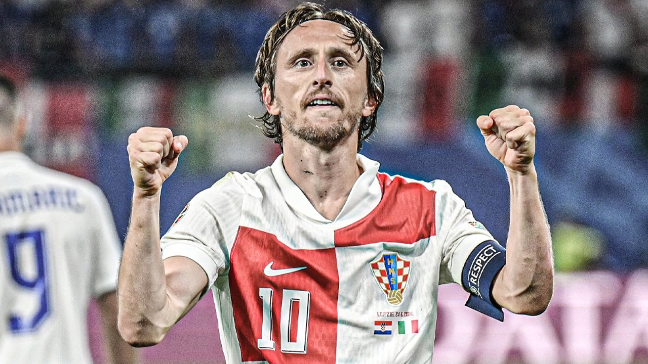 বিশ্বকাপে উঠল মদ্রিচের ক্রোয়েশিয়া, আর বাকি ১৩ দল