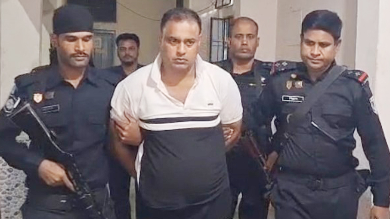 মুন্সীগঞ্জে ২০ মামলার আসামি শীর্ষ সন্ত্রাসী মিল্টন মল্লিক গ্রেপ্তার