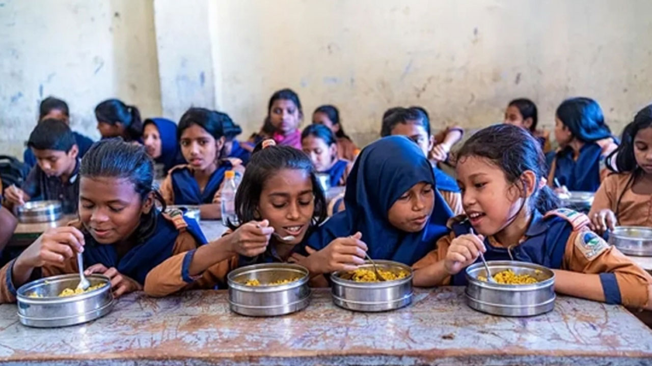 নাটোর থেকে শুরু হচ্ছে ‘স্কুল ফিডিং’ কার্যক্রম