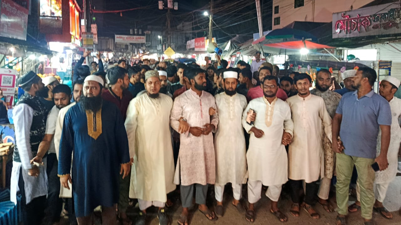 নোয়াখালীতে জামায়াত প্রার্থীর গণসংযোগে যুবদলের হামলার অভিযোগ