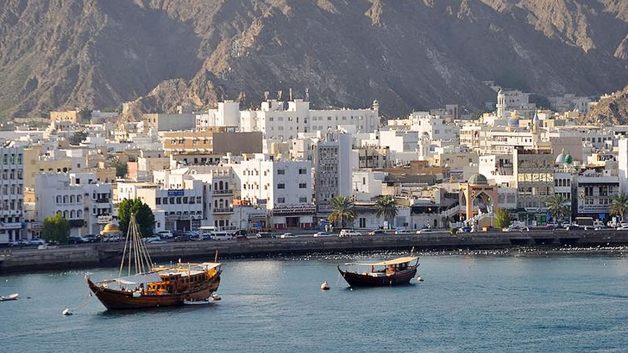 বিদেশি মেধা আকৃষ্ট করতে নতুন ভিসা চালু করল ওমান