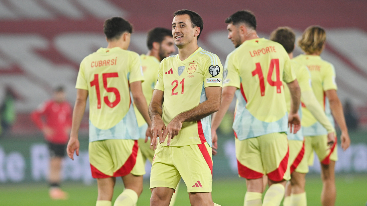 প্রতিপক্ষের জালে গোল উৎসব অব্যাহত, বিশ্বকাপের দ্বারপ্রান্তে স্পেন