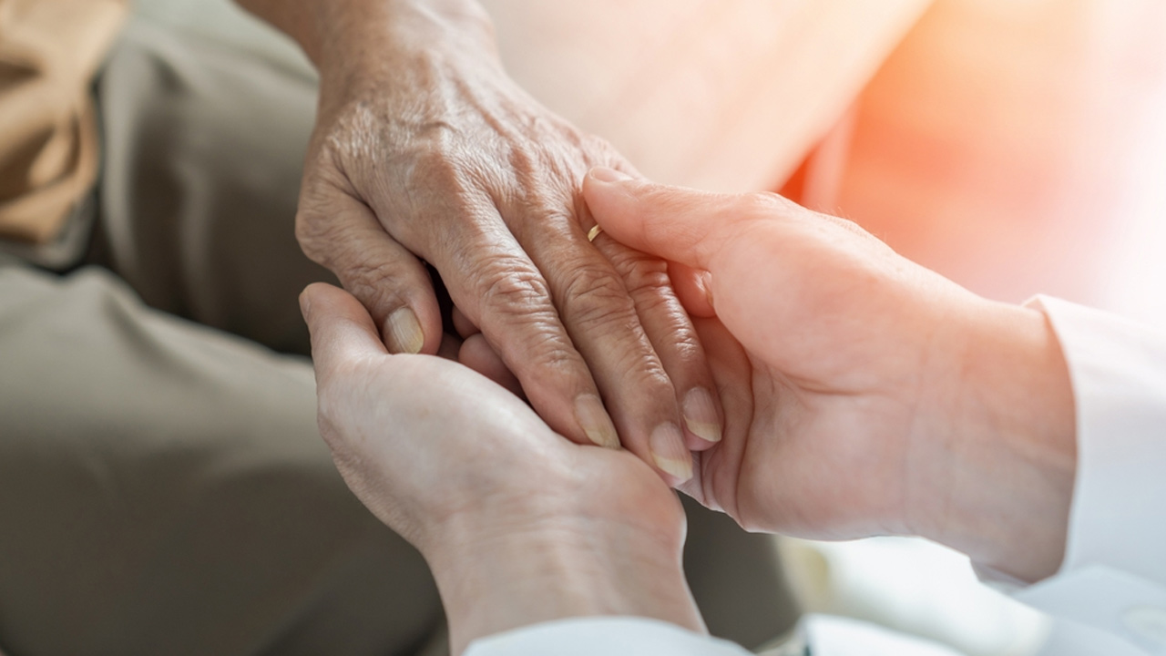 হাদিসে যেভাবে রোগীর যত্ন নিতে বলা হয়েছে