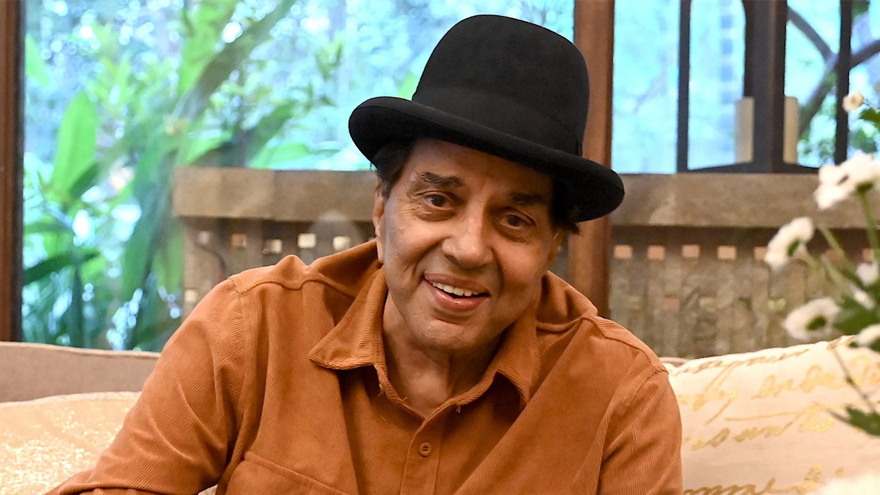 হাসপাতালে ভর্তির আগে শেষ পোস্টে কী লিখেছিলেন ধর্মেন্দ্র?