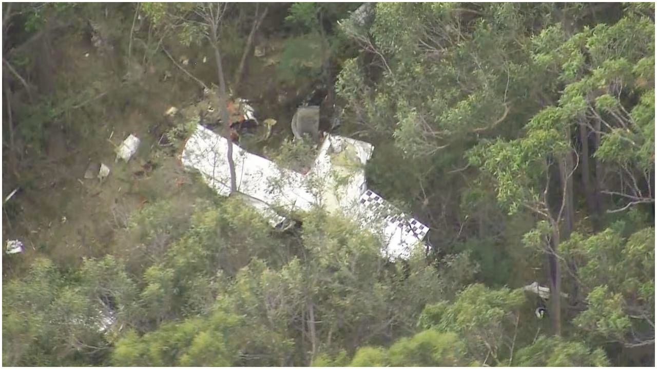 সিডনিতে মাঝ-আকাশে দুই বিমানের সংঘর্ষ